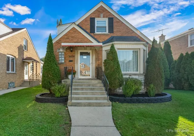Photo 1 of Single family home for sale at 6959 W Summerdale Ave, Chicago, IL 60656 | MLS# 12767886 | Listing updated on 2026-10-20
