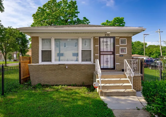 Photo 1 of Single family home for sale at 235 W 43rd Street, Chicago, IL 60609 | MLS# 12767891 | Listing updated on 2026-09-23