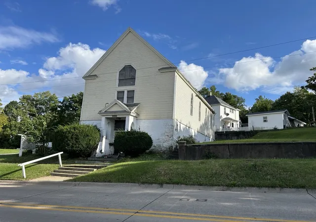 Photo 3 of Single family home for sale at 1222 7th Avenue, Moline, IL 61265 | MLS# 12767900 | Listing updated on 2026-09-24