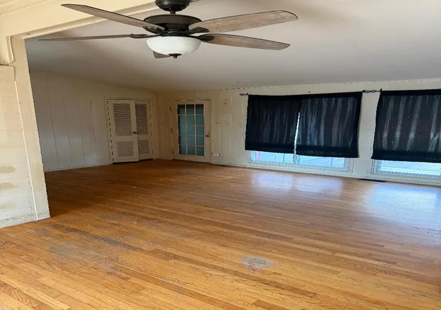 Photo 3 of Single family home for sale at 5555 W 90th Street, Oak Lawn, IL 60453 | MLS# 12767920 | Listing updated on 2026-09-23