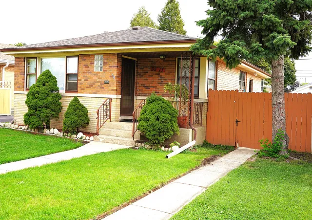 Photo 2 of Single family home for sale at 3517 Sarah St, Franklin Park, IL 60131 | MLS# 12767924 | Listing updated on 2026-09-24