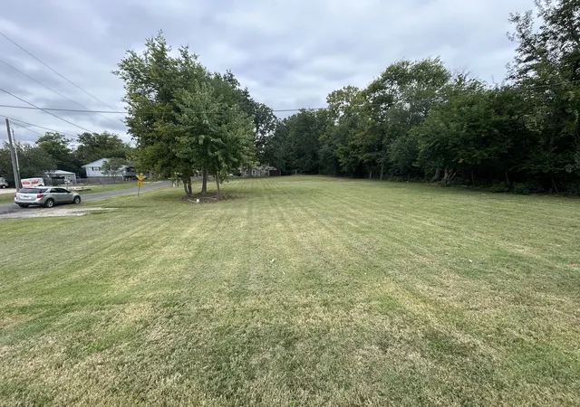 Photo 1 of Land for sale at 11 Parkview Dr, Centralia, IL 62801 | MLS# 12767933 | Listing updated on 2026-10-06