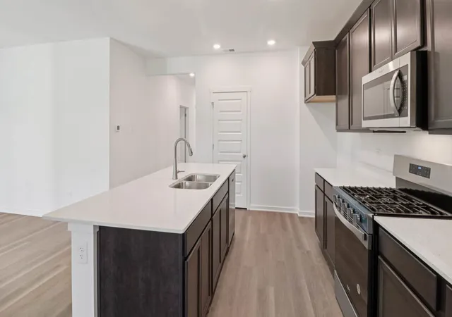 Listing Photo 5 - Condo for sale in building located at 1141 Wood Lily Ln, Bartlett, IL 60103