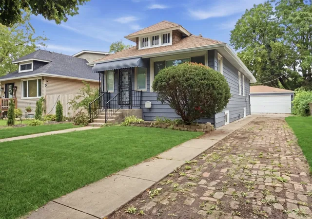 Single family home for sale at 10607 S May St, Chicago, IL 60643 | MLS# 12767942