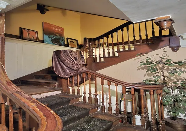 Photo 3 of Single family home for sale at 2214 W Washington Blvd, Chicago, IL 60612 | MLS# 12767943 | Listing updated on 2026-09-24