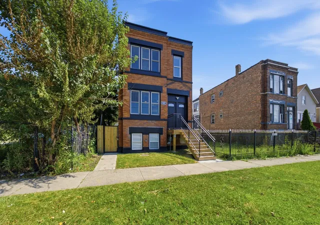 Listing Photo 4 - Condo for sale in building located at 5009 W Ogden Ave, Cicero, IL 60804