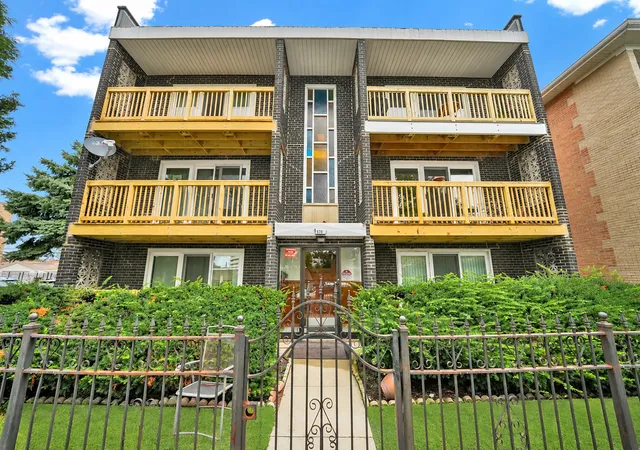 Photo 1 of Condo for sale at 5701 S Kenton Ave #3N, Chicago, IL 60629 | MLS# 12768000 | Listing updated on 2026-09-29