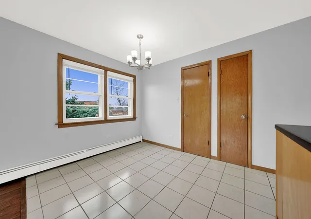 Listing Photo 4 - Condo for sale in building located at 5701 S Kenton Ave, Chicago, IL 60629 - Unit #3N