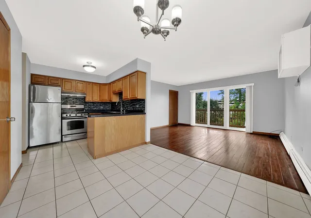 Listing Photo 5 - Condo for sale in building located at 5701 S Kenton Ave, Chicago, IL 60629 - Unit #3N