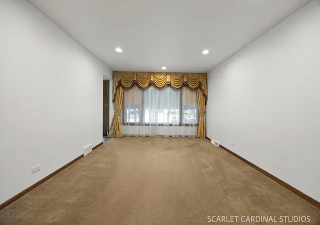 Photo 2 of Single family home for sale at 505 N Addison Rd, Villa Park, IL 60181 | MLS# 12768006 | Listing updated on 2026-09-26