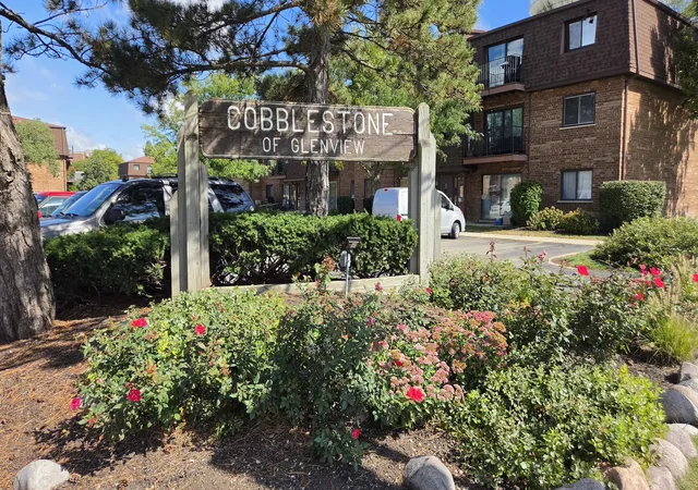 Photo 1 of Condo for sale at 718 Cobblestone Cir #C, Glenview, IL 60025 | MLS# 12768011 | Listing updated on 2026-09-24