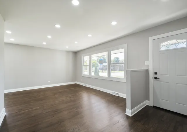 Photo 3 of Single family home for sale at 14057 S Hoxie Ave, Burnham, IL 60633 | MLS# 12768045 | Listing updated on 2026-10-01