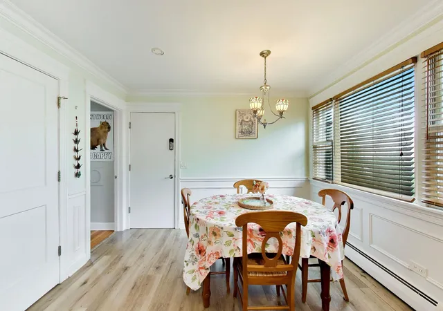 Photo 3 of House for sale at 647 N Northwest Hwy, Park Ridge, IL 60068 | MLS# 12768048 | Listing updated on 2026-09-29