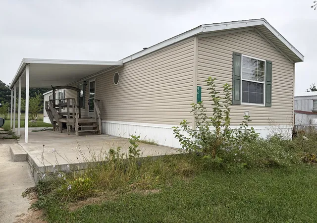 Photo 1 of Manufactured home for sale at 5611 Melrose S, Quincy, IL 62305 | MLS# 12768062 | Listing updated on 2026-09-26