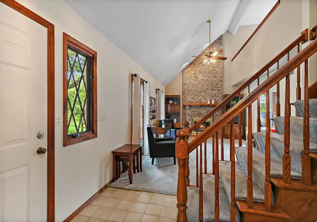 Photo 3 of Townhouse for sale at 232 Sedgewick Cir, St. Charles, IL 60174 | MLS# 12768074 | Listing updated on 2026-09-24