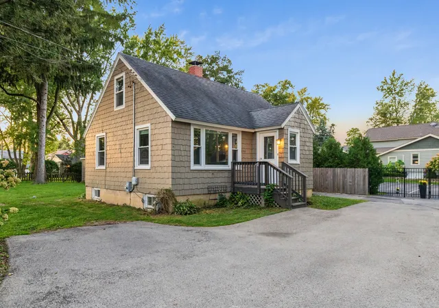 Single family home for sale at 254 W Main St, Carpentersville, IL 60110 | MLS# 12768078
