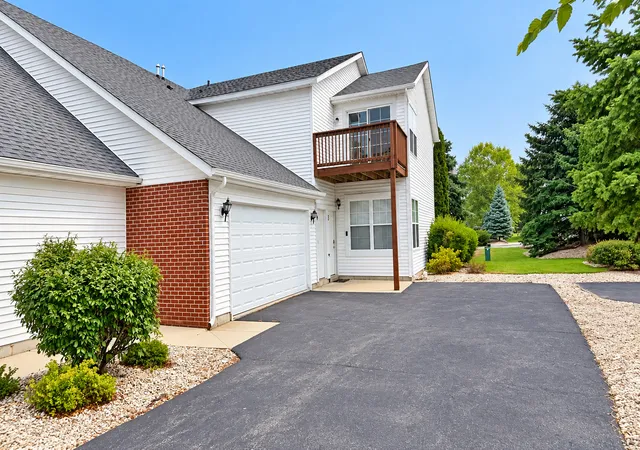 Photo 2 of Condo for sale at 10215 Metalmark Ln #4, Roscoe, IL 61073 | MLS# 12768081 | Listing updated on 2026-09-24
