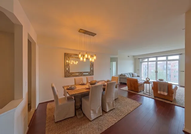 Listing Photo 4 - Condo for sale in building located at 370 S Western Ave, Des Plaines, IL 60016 - Unit #701
