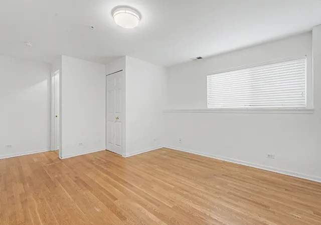Photo 2 of Townhouse for sale at 792 River Ml Pkwy, Wheeling, IL 60090 | MLS# 12768090 | Listing updated on 2026-10-05