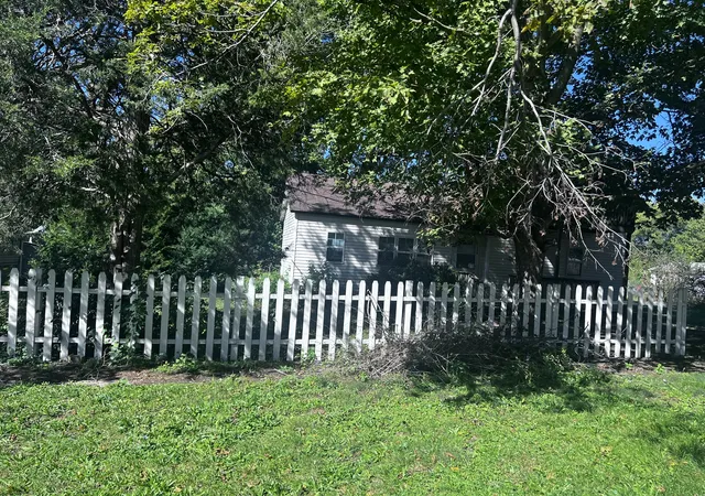Photo 3 of Single family home for sale at 208 S Elm St, Loda, IL 60948 | MLS# 12768095 | Listing updated on 2026-10-06