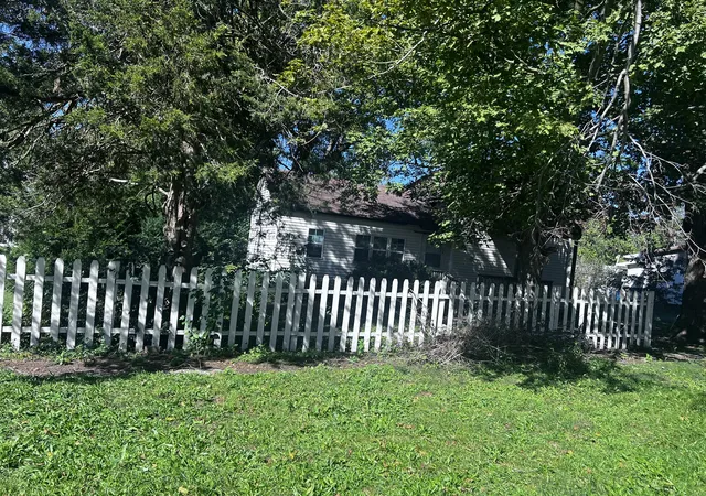 Photo 3 of Single family home for sale at 208 S Elm St, Loda, IL 60948 | MLS# 12768095 | Listing updated on 2026-10-06