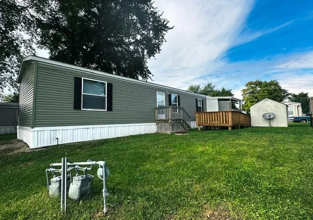 Photo 2 of Manufactured home for sale at 319 Macadamia Dr, Bloomington, IL 61701 | MLS# 12768099 | Listing updated on 2026-09-30