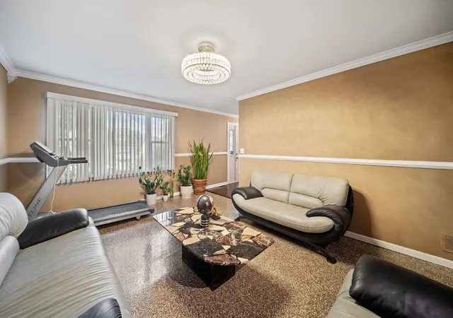 Photo 3 of Single family home for sale at 384 Polo Clb Dr, Glendale Heights, IL 60139 | MLS# 12768103 | Listing updated on 2026-09-26