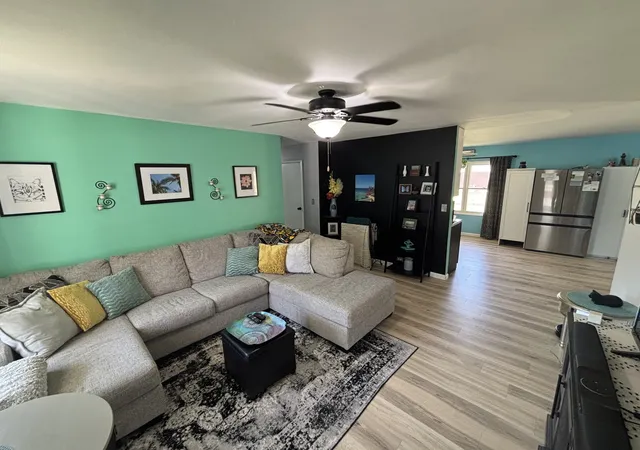 Photo 3 of Single family home for sale at 2811 E Bluff Ct, Quincy, IL 62305 | MLS# 12768104 | Listing updated on 2026-09-24