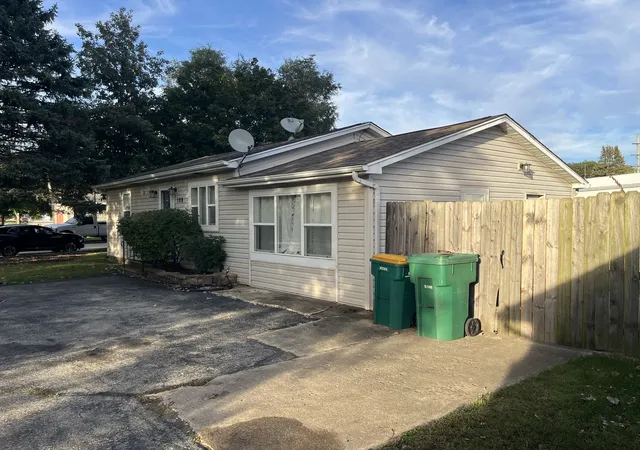Photo 2 of Single family home for sale at 108 E Morris St, Elwood, IL 60421 | MLS# 12768105 | Listing updated on 2026-10-02