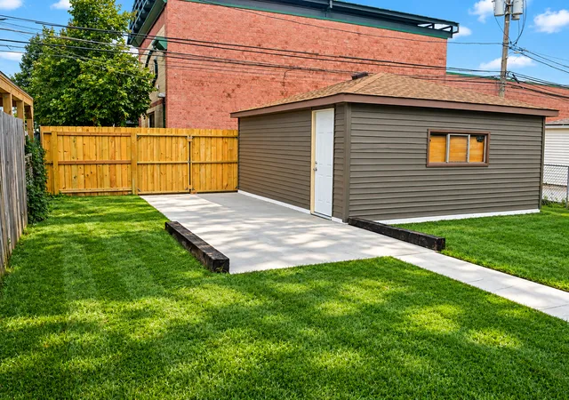 Photo 3 of Single family home for sale at 5352 S Neva Ave, Chicago, IL 60638 | MLS# 12768111 | Listing updated on 2026-09-24