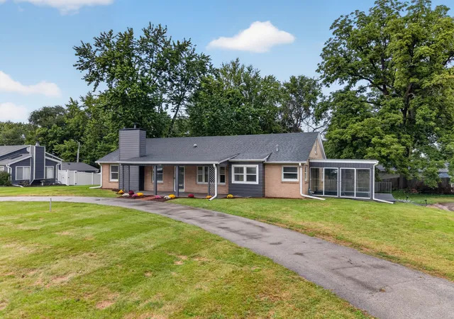 Photo 3 of Single family home for sale at 708 E Glover St, Ottawa, IL 61350 | MLS# 12768112 | Listing updated on 2026-09-24