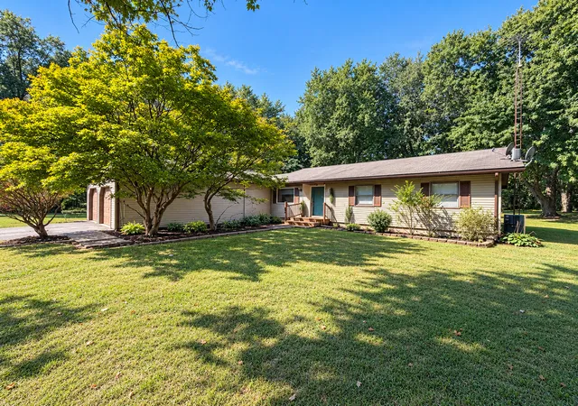 Photo 1 of Single family home for sale at 5347 Kell Rd, Kell, IL 62853 | MLS# 12768117 | Listing updated on 2026-10-01