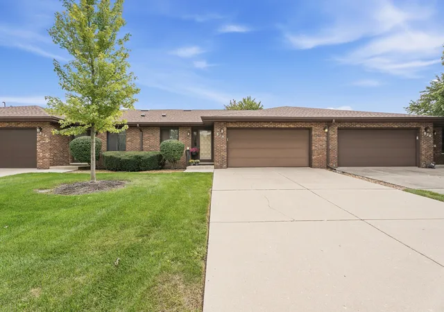 Photo 1 of Condo for sale at 818 Shagbark Rd #0, New Lenox, IL 60451 | MLS# 12768146 | Listing updated on 2026-10-01