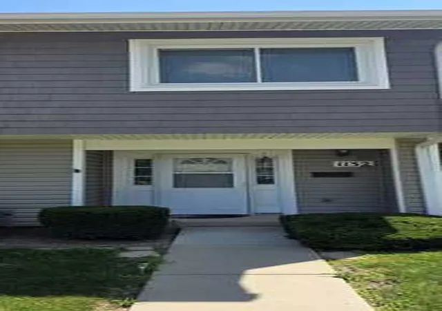 Townhouse for sale at 1132 Sandpiper Ct, Bartlett, IL 60103 | MLS# 12768151