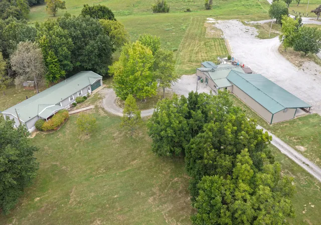 Photo 2 of Single family home for sale at 405 S Mcbride Rd, Ava, IL 62907 | MLS# 12768153 | Listing updated on 2026-10-02