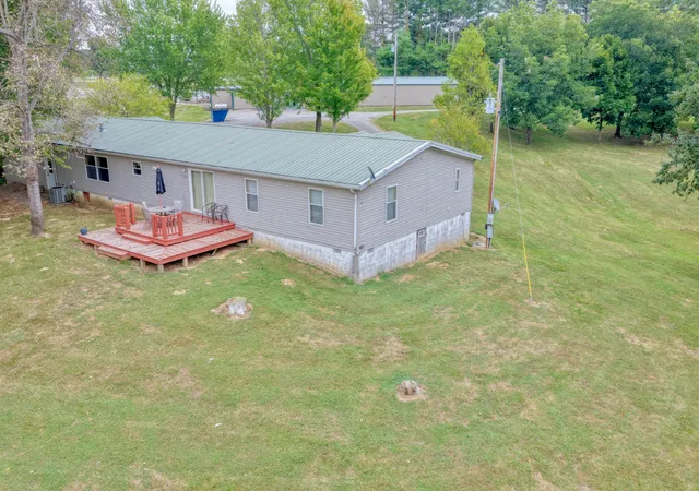 Photo 4 of Single family home for sale at 405 S Mcbride Rd, Ava, IL 62907 | MLS# 12768153 | Listing updated on 2026-10-02