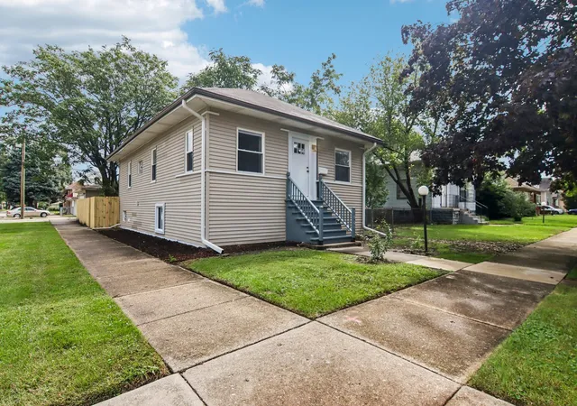 Photo 1 of Single family home for sale at 1601 S 20th Avenue, Maywood, IL 60153 | MLS# 12768155 | Listing updated on 2026-09-29