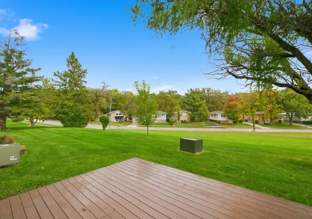 Photo 1 of Townhouse for sale at 33 Michael Rd, Park Forest, IL 60466 | MLS# 12768156 | Listing updated on 2026-10-23