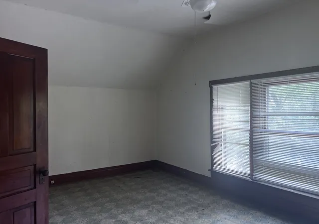 Photo 3 of Single family home for sale at 206 N Grant St, Milford, IL 60953 | MLS# 12768164 | Listing updated on 2026-10-01