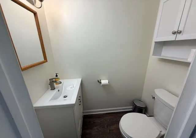 Photo 4 of Townhouse for sale at 1990 Oxford Ln, Hoffman Estates, IL 60169 | MLS# 12768205 | Listing updated on 2026-10-02