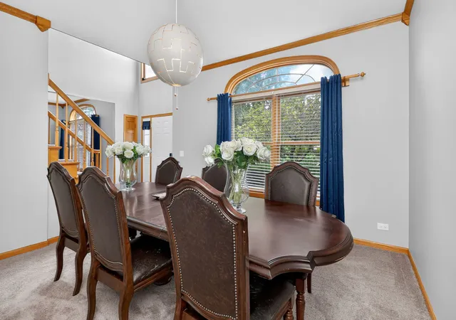Photo 4 of Single family home for sale at 2121 Burnham Ct, Algonquin, IL 60102 | MLS# 12768222 | Listing updated on 2026-09-30