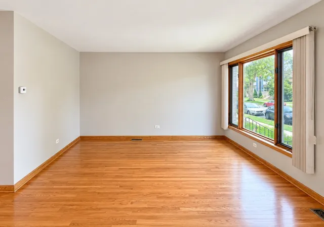 Photo 3 of Single family home for sale at 5203 W Carmen Ave, Chicago, IL 60630 | MLS# 12768228 | Listing updated on 2026-09-30