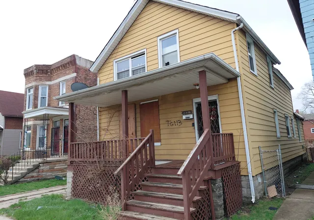 Photo 2 of Single family home for sale at 11520 S Perry Ave, Chicago, IL 60628 | MLS# 12768241 | Listing updated on 2026-10-09