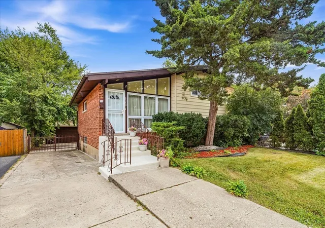 Photo 1 of Single family home for sale at 8343 S Kenwood Ave, Chicago, IL 60619 | MLS# 12768260 | Listing updated on 2026-09-24