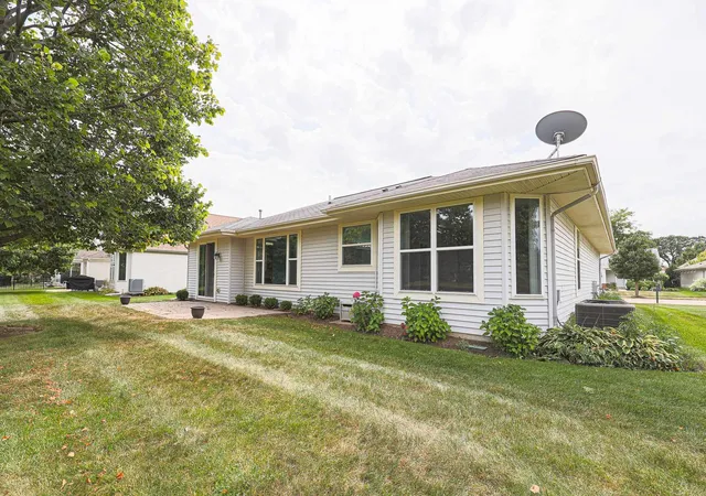 Photo 25 of Single family home for sale at 12928 W Willow Crk Ln, Huntley, IL 60142 | MLS# 12768278 | Listing updated on 2026-10-09