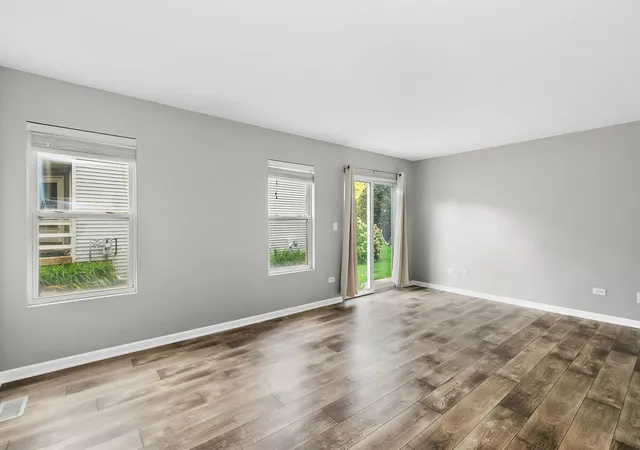 Photo 3 of Townhouse for sale at 1015 Briden Dr, Marengo, IL 60152 | MLS# 12768280 | Listing updated on 2026-09-30