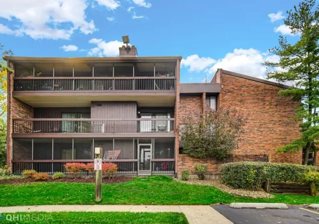Photo 1 of Condo for sale at 5515 Cromwell Ln #G4, Oak Forest, IL 60452 | MLS# 12768283 | Listing updated on 2026-09-26