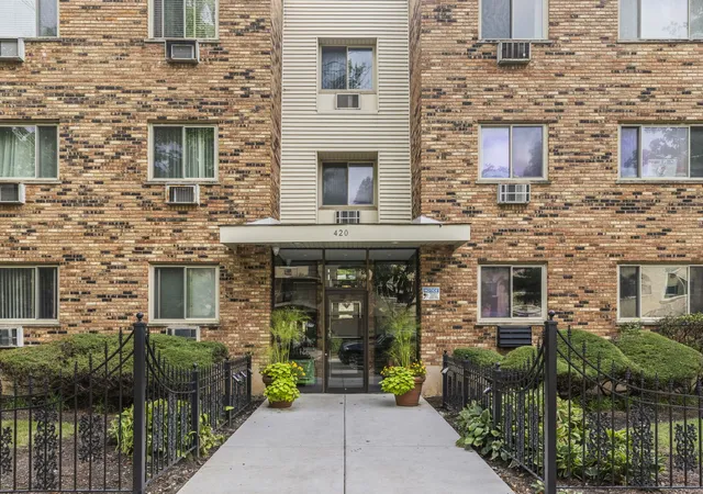 Photo 1 of Condo for sale at 420 S Home Ave #109N, Oak Park, IL 60302 | MLS# 12768293 | Listing updated on 2026-09-30