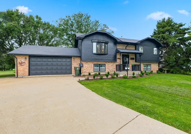 Single family home for sale at 8065 Ashley Rd, Morris, IL 60450 | MLS# 12768299
