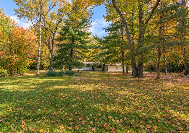 Photo 2 of Single family home for sale at 6130 E Deerfield Dr, Coal City, IL 60416 | MLS# 12768304 | Listing updated on 2026-09-30